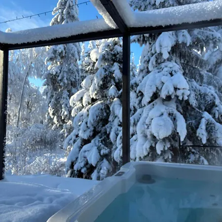 With Sauna And Jacuzzi 아파트 Siilinjärvi